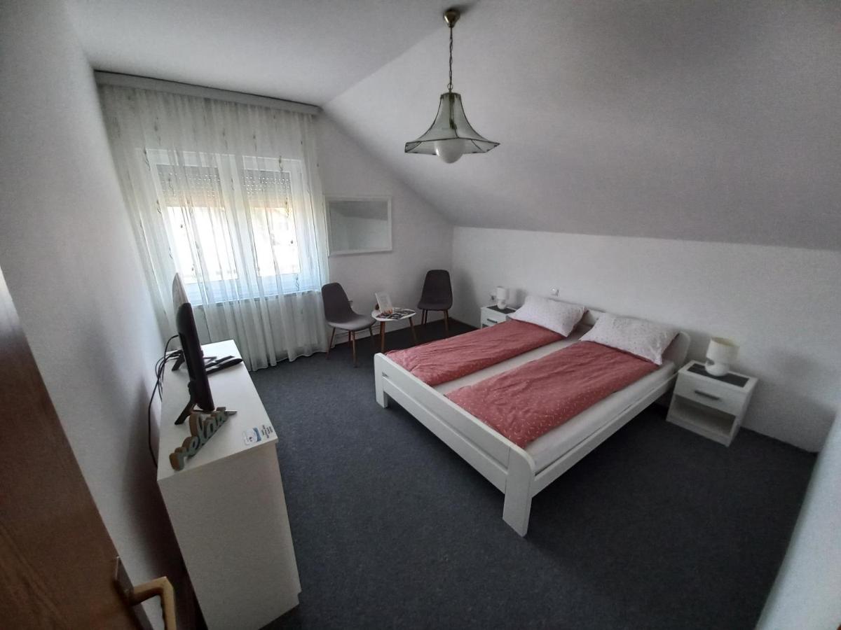 Apartmani Denis Dubrave Gornje エクステリア 写真