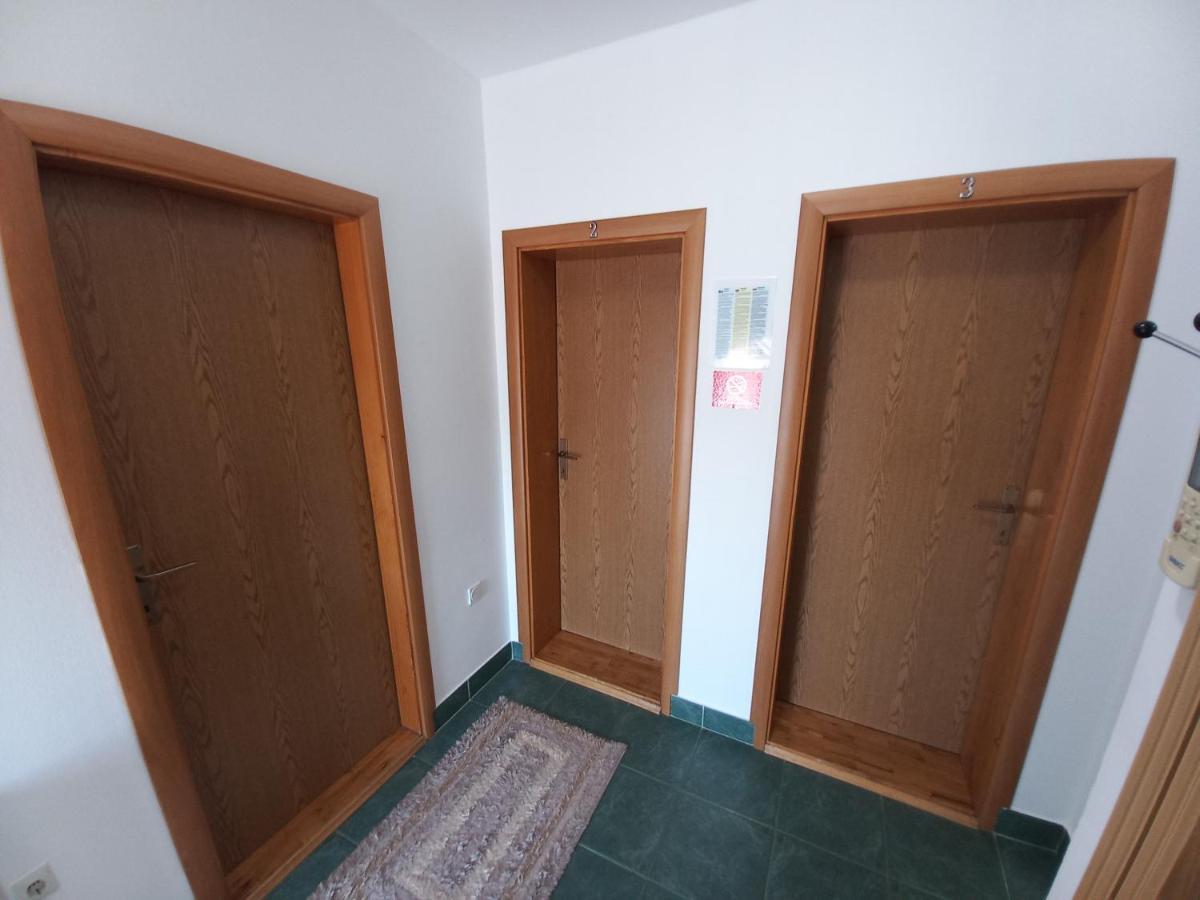 Apartmani Denis Dubrave Gornje エクステリア 写真