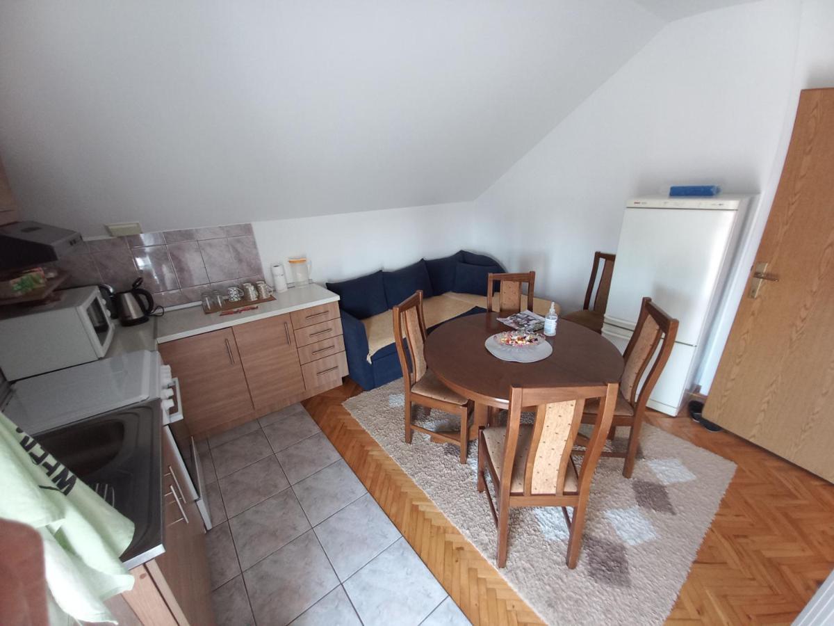 Apartmani Denis Dubrave Gornje エクステリア 写真